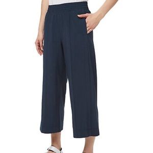 Wanderer Wide Leg Crop